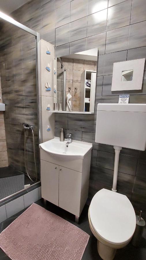 Holiday Home Zora - Family Vacation House Near Protected Area Of The Nature Park Kamenjak, With Green Yard, Wifi, Air-Con Премантура Екстериор снимка